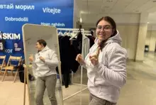 Stoisko z gadżetami Sklepiku UG
