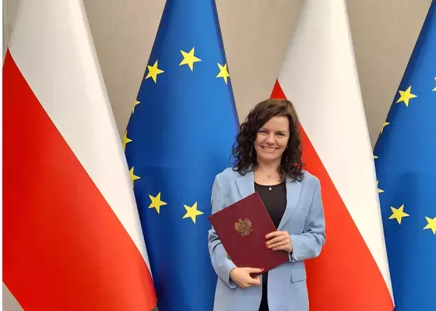 Pani Dziekan WZ, dr hab. Angelika Kędzierska-…